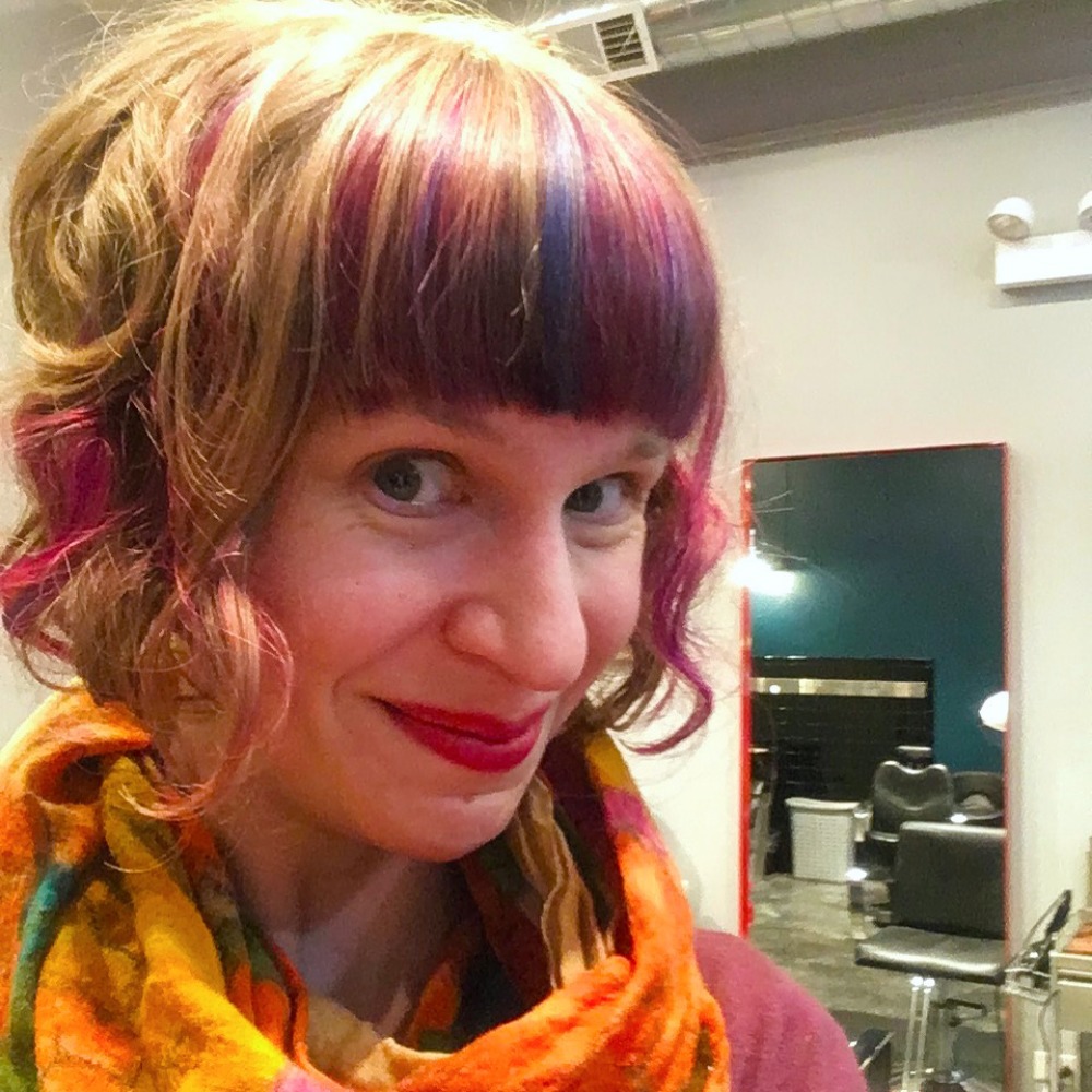 Meet your Posher, Julia